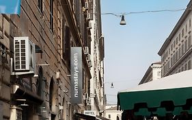 Hotel Capitol